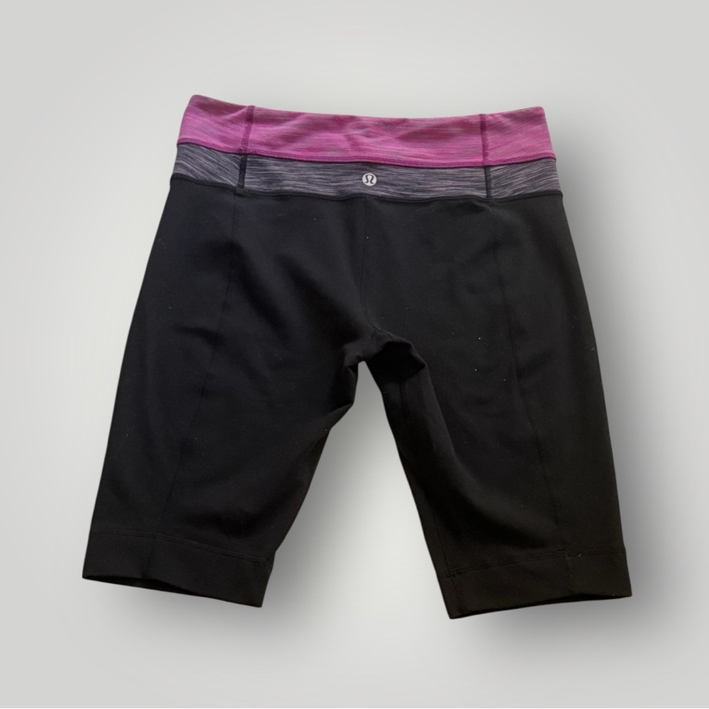 Women’s Lululemon Biker Shorts! Purple Grey Black! Size 6! - Picture 2 of 6